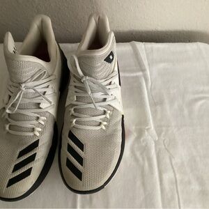 Adidas Men's White and Black Sneakers